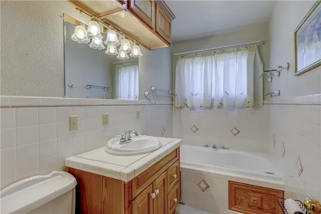 $189,900 | 2833 West 26th Street, Joplin, MO 64804