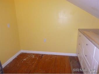 902 Logan Street Alton, IL 62002 - Photo 14 of 17 Gallery Image 14