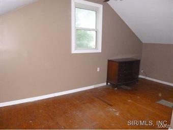 902 Logan Street Alton, IL 62002 - Photo 10 of 17 Gallery Image 10