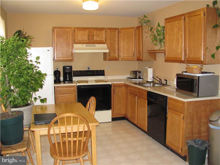 17-1 Cranberry Ridge Reading, PA 19606 - Photo 4 of 13 Gallery Image 4