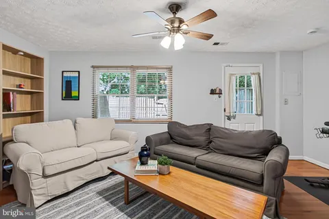 $659,000 | 2814 Raymond Court, Falls Church, VA 22042
