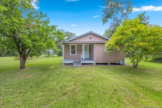$99,900 | 307 South Welty Avenue, Iowa, LA 70647