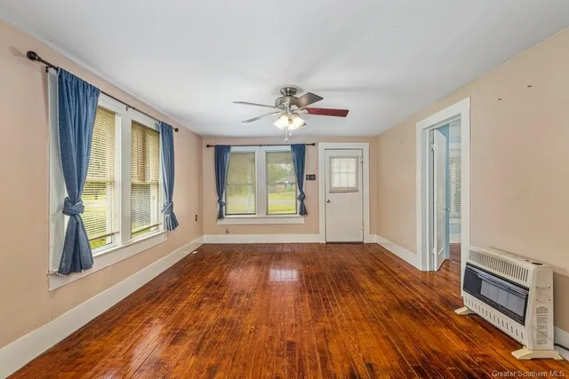 $99,900 | 307 South Welty Avenue, Iowa, LA 70647