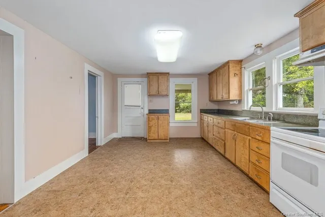 $99,900 | 307 South Welty Avenue, Iowa, LA 70647