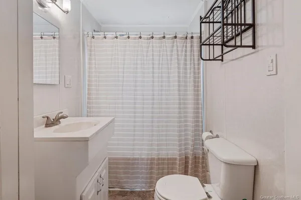 $99,900 | 307 South Welty Avenue, Iowa, LA 70647