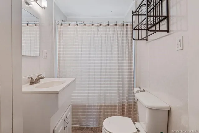 $99,900 | 307 South Welty Avenue, Iowa, LA 70647