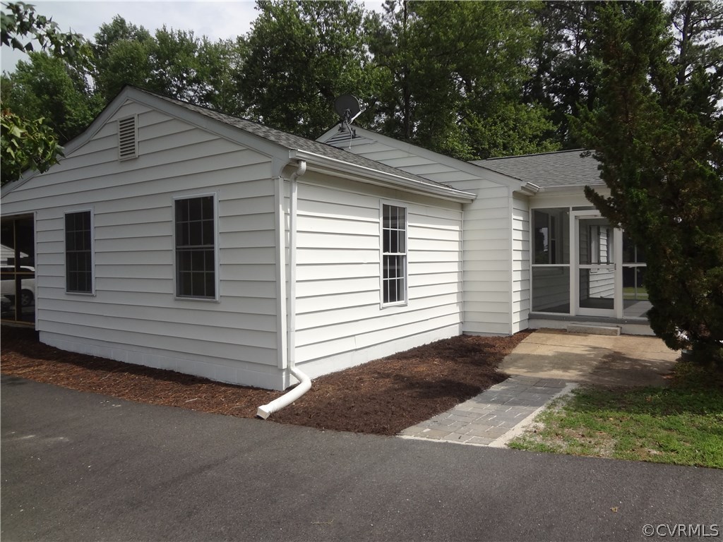 8402 Atlee Road Mechanicsville, VA 23116 - Photo 3 of 20 Gallery Image 3