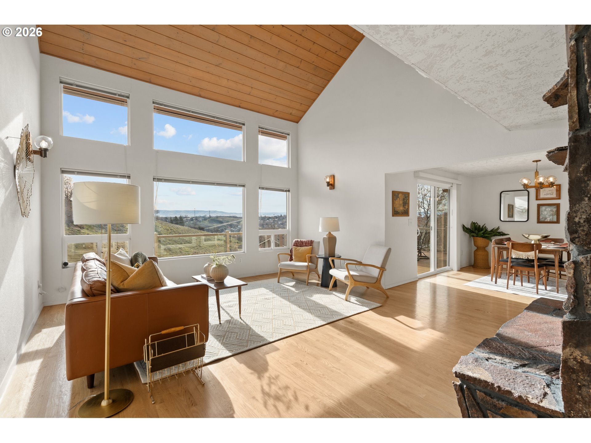 704 Northwest 3rd Drive Pendleton, OR 97801 - Photo 4 of 33