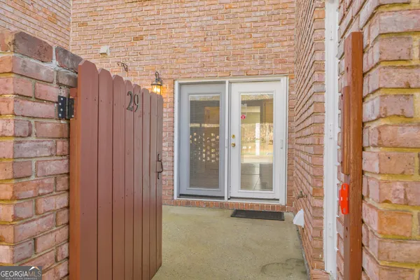 $289,000 | 29 North Stratford Drive, Athens, GA 30605