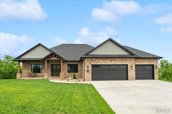 $699,900 | 3754 Thicket Drive, Shiloh, IL 62221