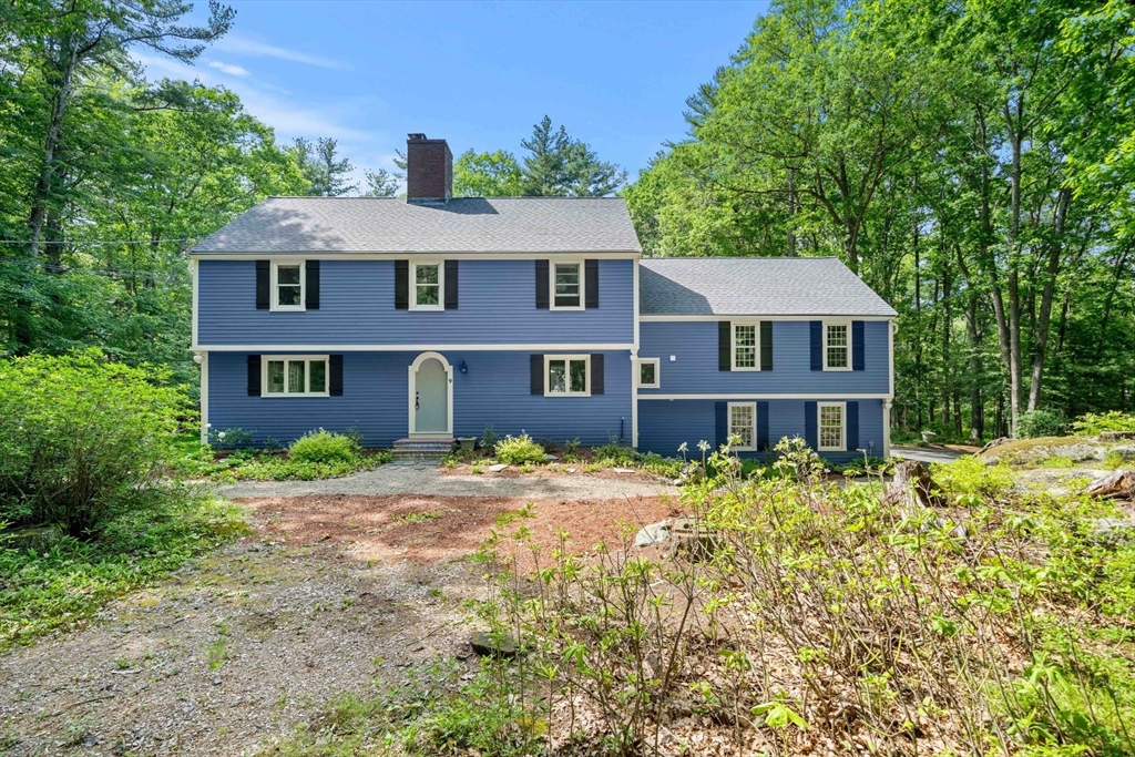 9 Towne Road Boxford, MA 01921 - Photo 1 of 40