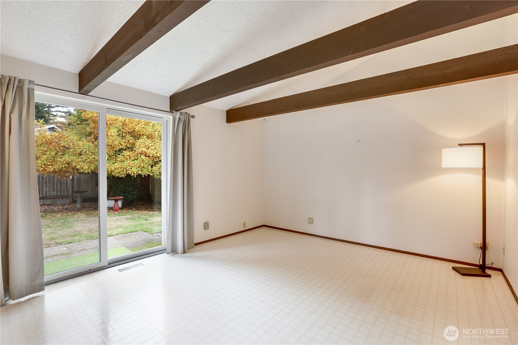 25604 36th Place South Kent, WA 98032 - Photo 15 of 30 a view of empty room with floor to ceiling windows