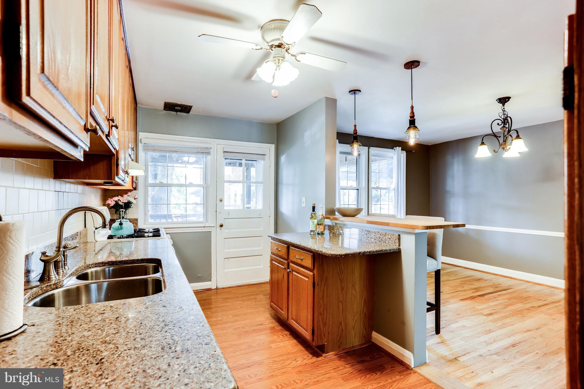 510 Academy Road Baltimore, MD 21228 - Photo 10 of 30 Kitchen