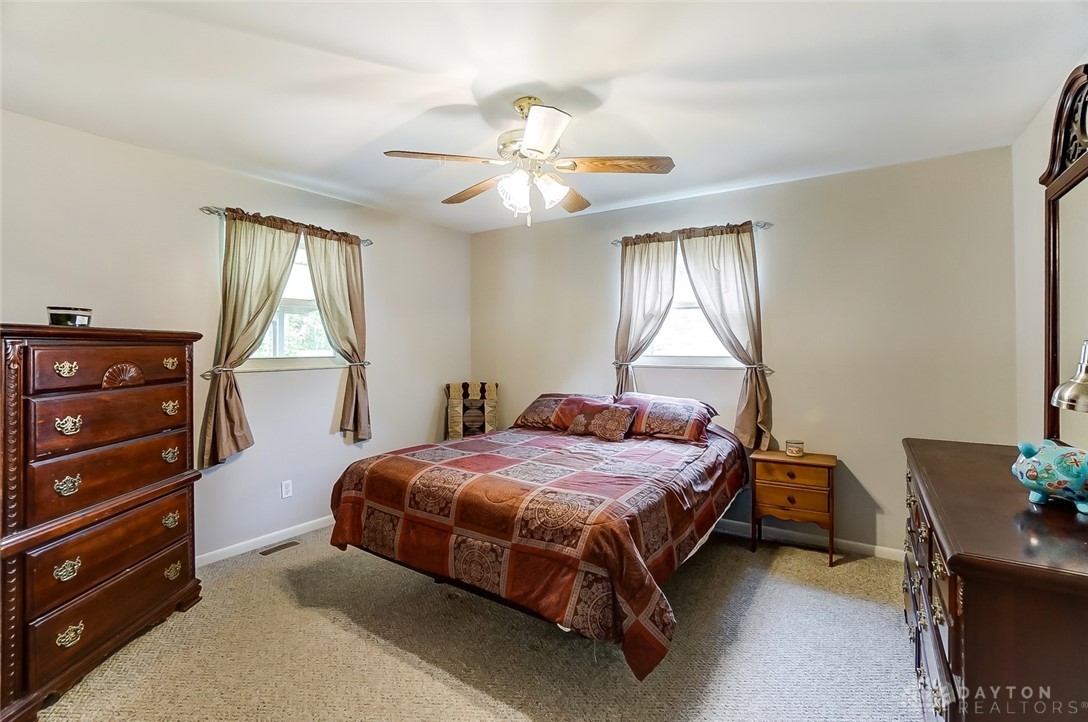 6213 Carnation Road Dayton, OH 45449 - Photo 17 of 40 Gallery Image 17