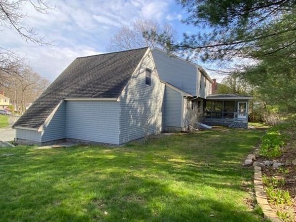 31 Inman Road Weymouth, MA 02188 - Photo 34 of 35 Gallery Image 34