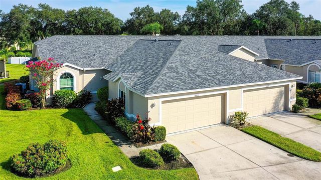 $350,000 | 6927 Stoneywalk Court, Bradenton, FL 34203