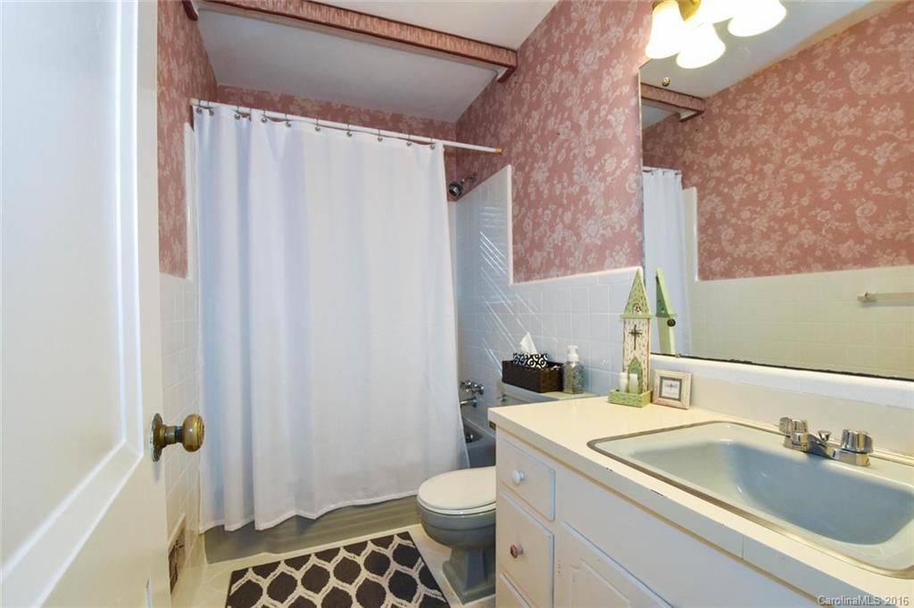 3527 Mill Pond Road Charlotte, NC 28226 - Photo 17 of 24 Gallery Image 17