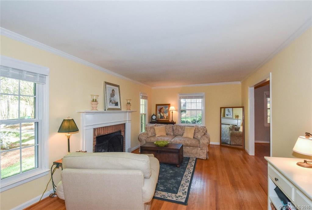 3527 Mill Pond Road Charlotte, NC 28226 - Photo 4 of 24 Gallery Image 4