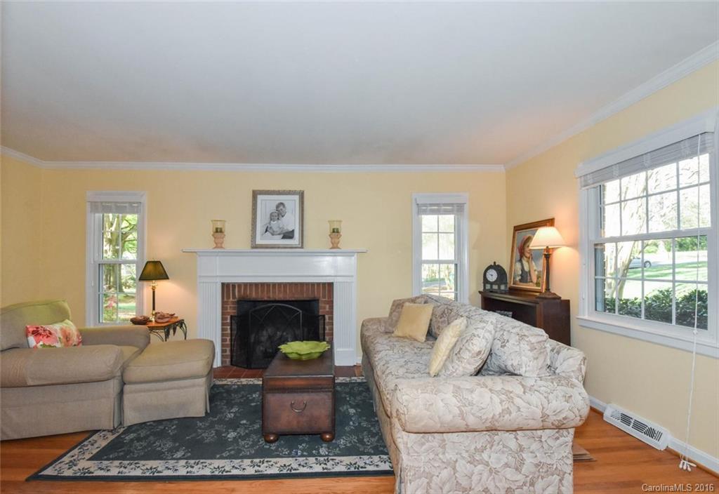 3527 Mill Pond Road Charlotte, NC 28226 - Photo 5 of 24 Gallery Image 5