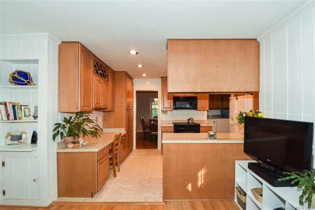 3527 Mill Pond Road Charlotte, NC 28226 - Photo 10 of 24 Gallery Image 10