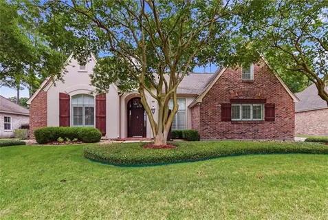$700,000 | 36 Woodstone Drive, Mandeville, LA 70471
