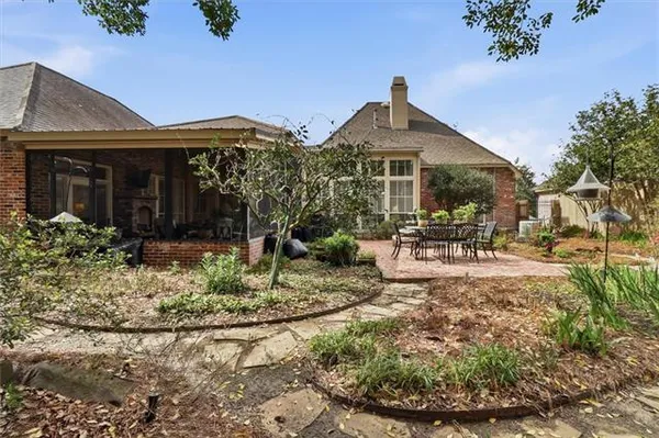 $700,000 | 36 Woodstone Drive, Mandeville, LA 70471