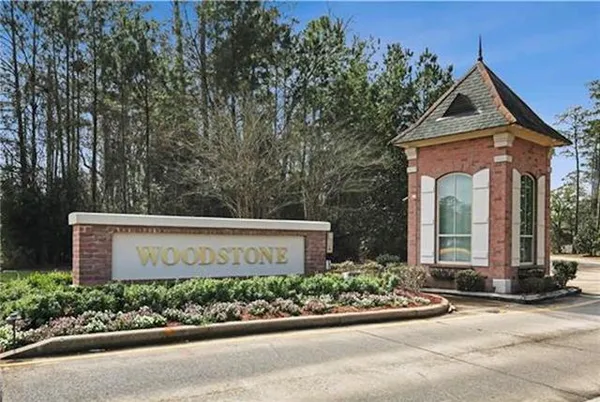 $719,000 | 36 Woodstone Drive, Mandeville, LA 70471