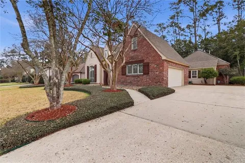 $700,000 | 36 Woodstone Drive, Mandeville, LA 70471
