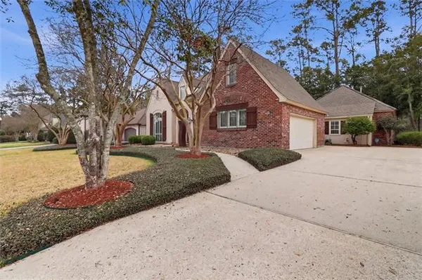 $700,000 | 36 Woodstone Drive, Mandeville, LA 70471
