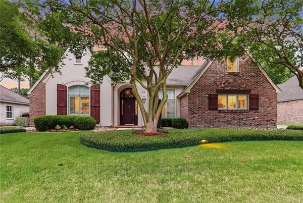 $700,000 | 36 Woodstone Drive, Mandeville, LA 70471
