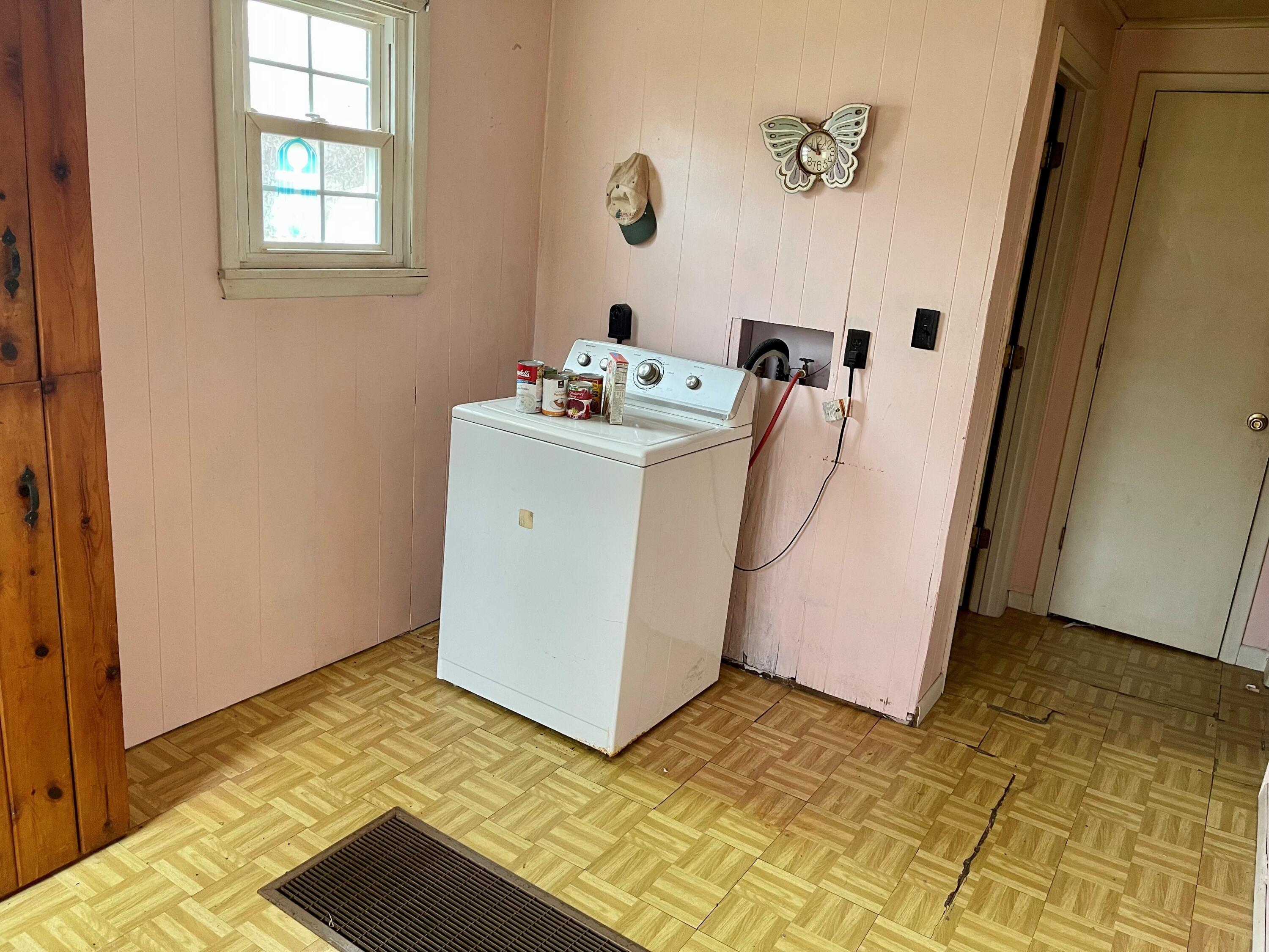 252 Knoll Road Alderson, WV 24910 - Photo 9 of 19 Gallery Image 9