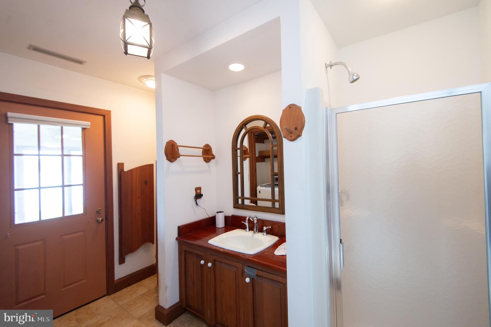 5499 Anderby Hall Road Royal Oak, MD 21662 - Photo 22 of 87 1st floor - full bath #2