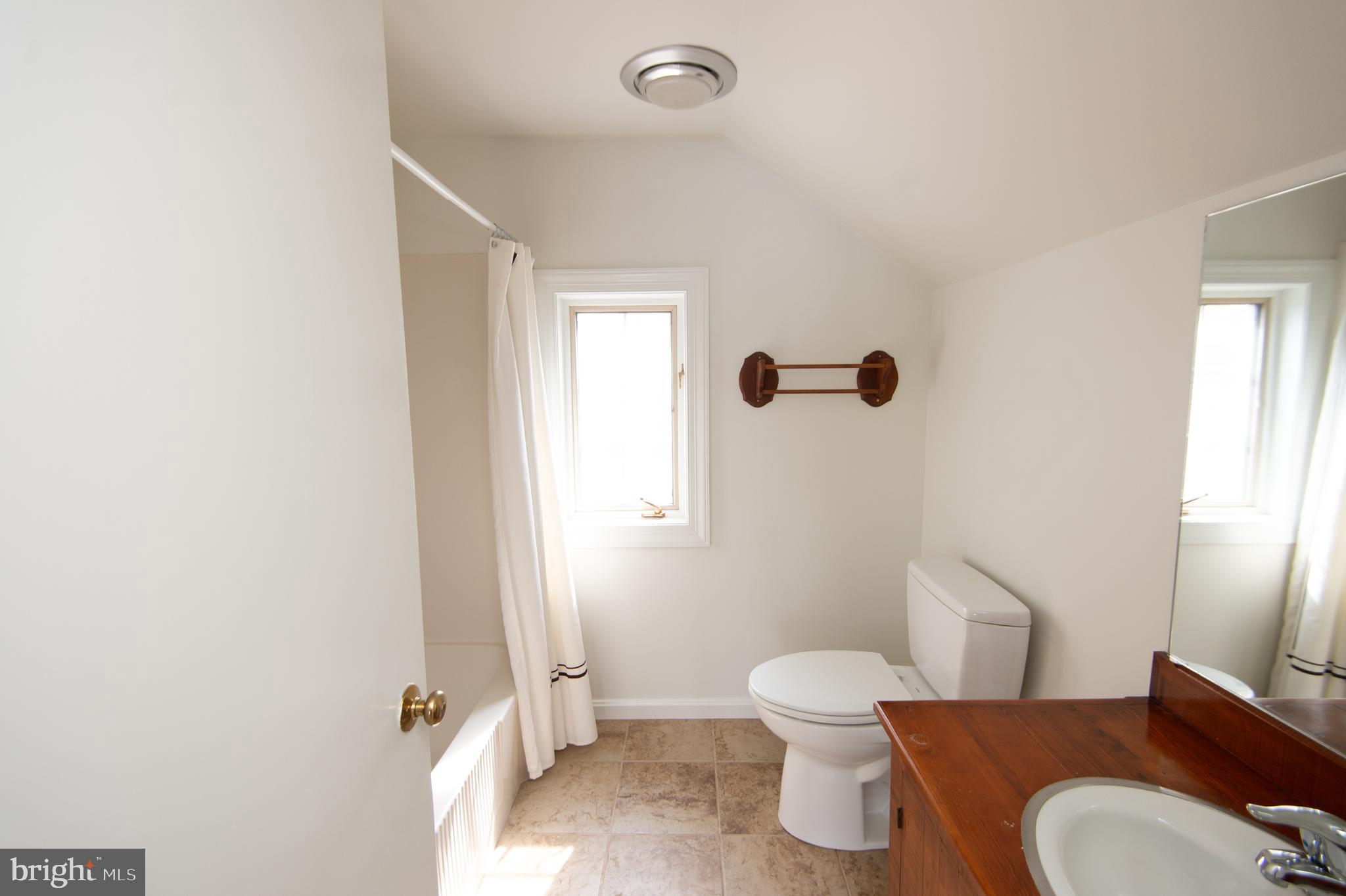 5499 Anderby Hall Road Royal Oak, MD 21662 - Photo 33 of 87 2nd floor - full bath #4