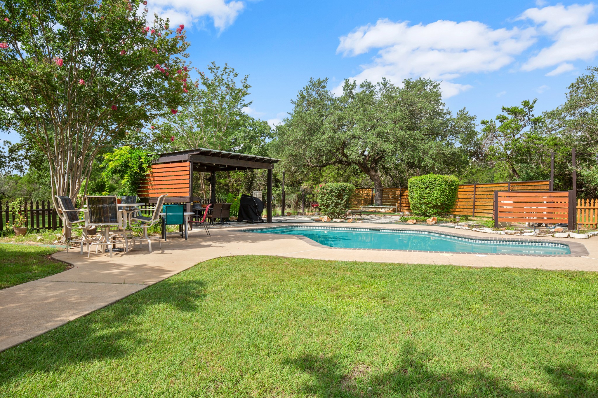 Imagine the memories you will make in this space. From gathering with loved ones or hosting an epic BBQ.
