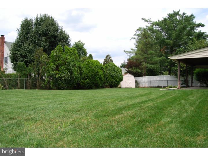 221 Sharrow Vale Road Delran, NJ 08075 - Photo 16 of 17
