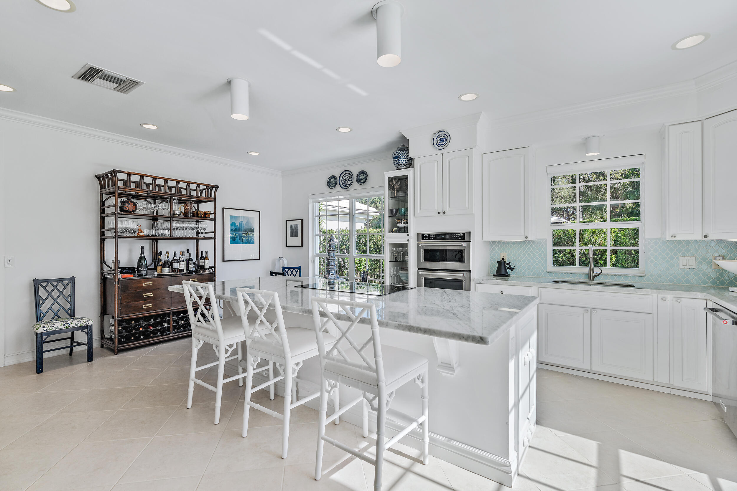 10182 Southeast Acorn Way Jupiter, FL 33469 - Photo 18 of 56 Kitchen