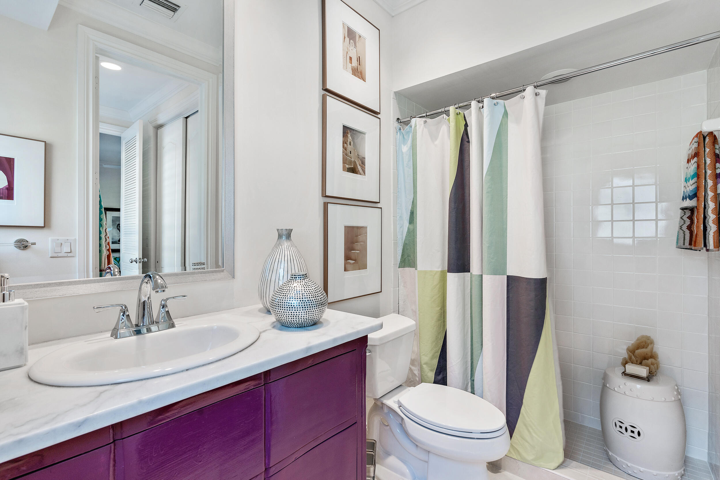 10182 Southeast Acorn Way Jupiter, FL 33469 - Photo 26 of 56 Second bathroom