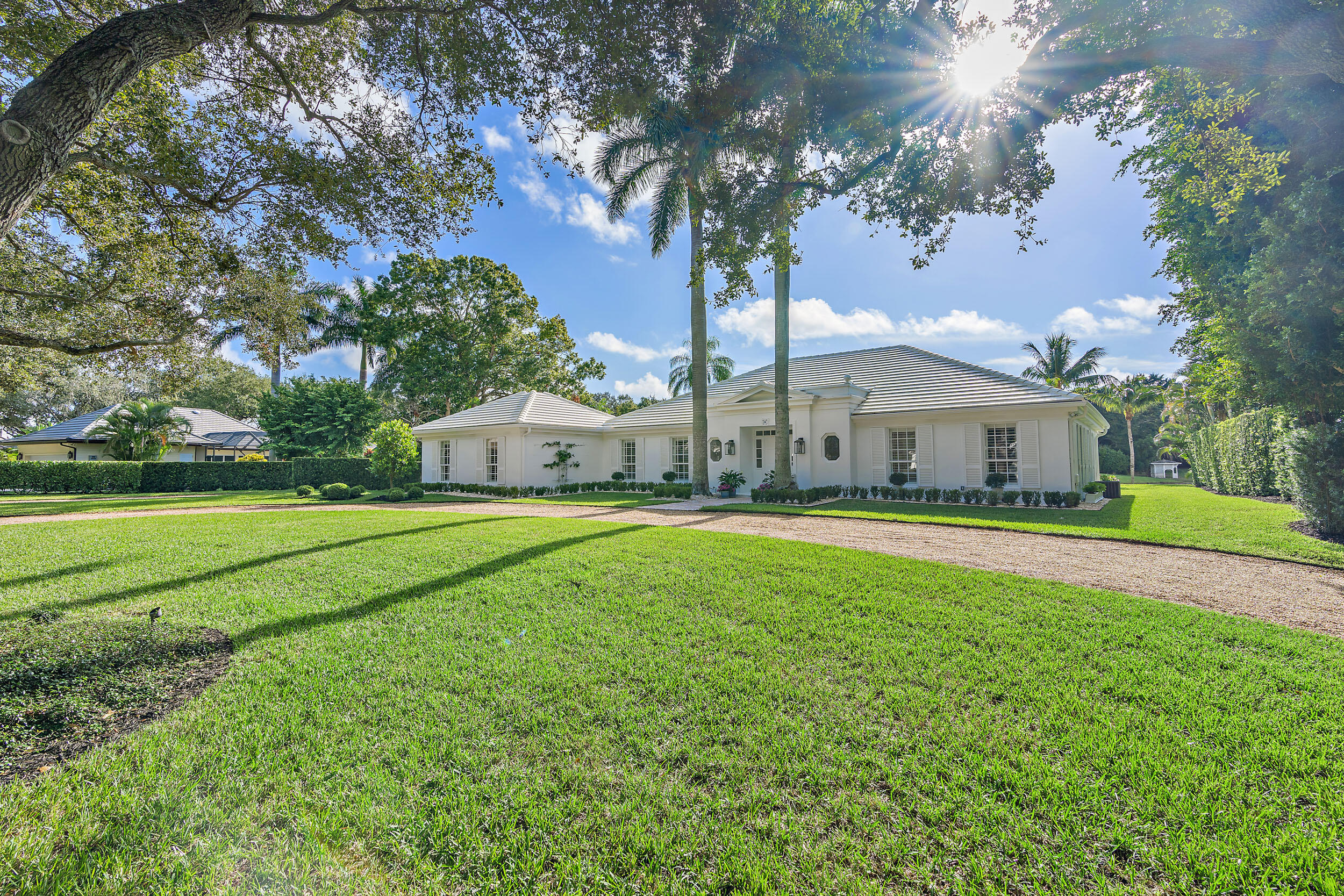 10182 Southeast Acorn Way Jupiter, FL 33469 - Photo 7 of 56 Front Exterior