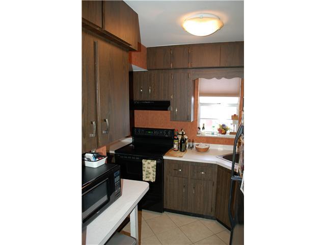 1917 Southwest Palm City Road, Unit 9I Stuart, FL 34994 - Photo 6 of 13 Gallery Image 6