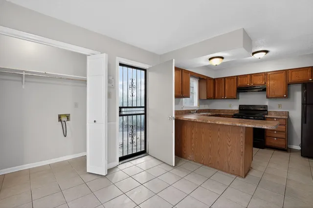 $114,900 | 5581 Crepe Myrtle Drive, Memphis, TN 38115