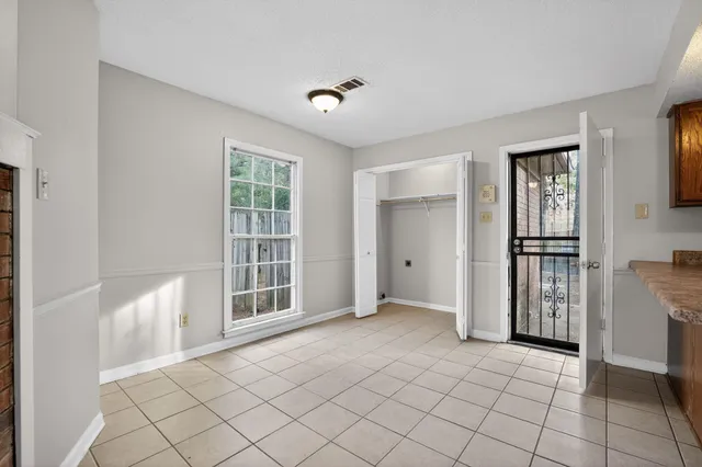 $114,900 | 5581 Crepe Myrtle Drive, Memphis, TN 38115