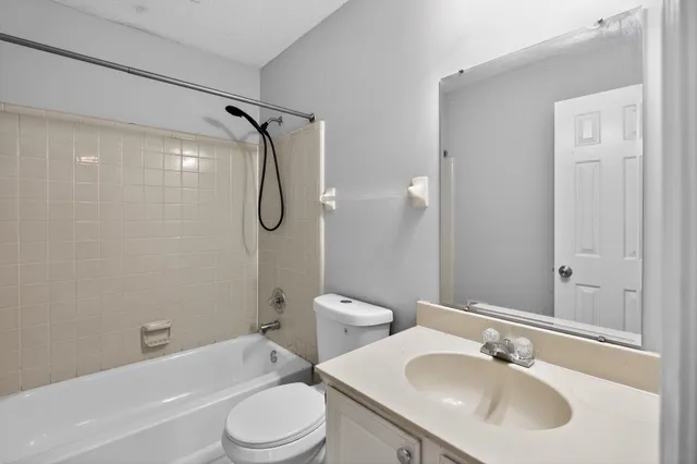 $114,900 | 5581 Crepe Myrtle Drive, Memphis, TN 38115