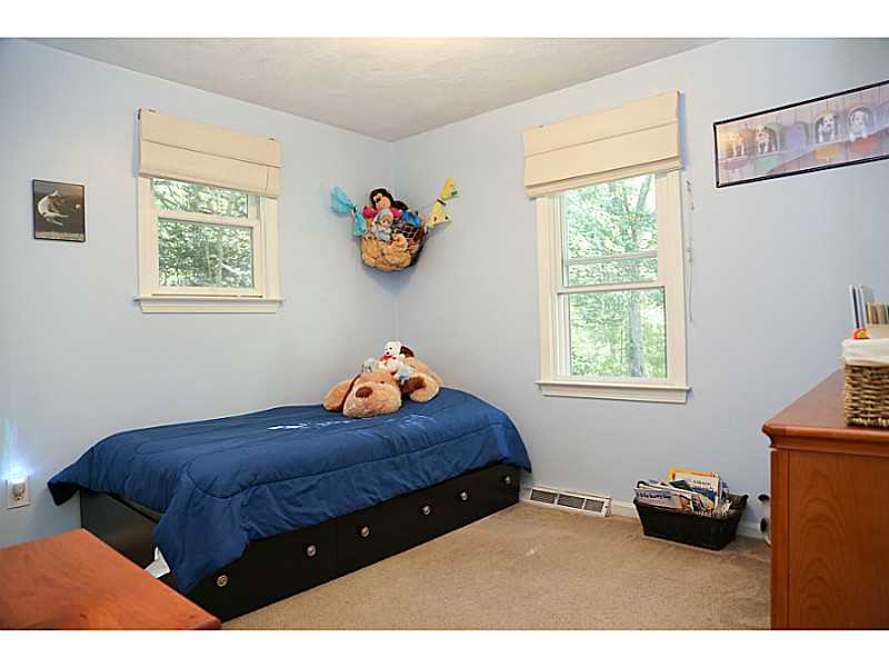 94 Hoxsie Road Richmond, RI 02892 - Photo 16 of 25 Bedroom.