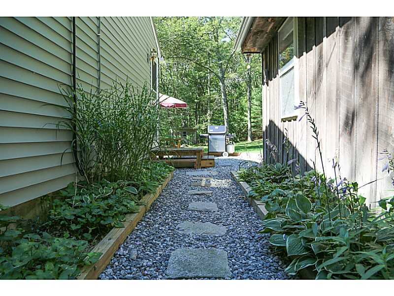 94 Hoxsie Road Richmond, RI 02892 - Photo 4 of 25 Exterior Front.