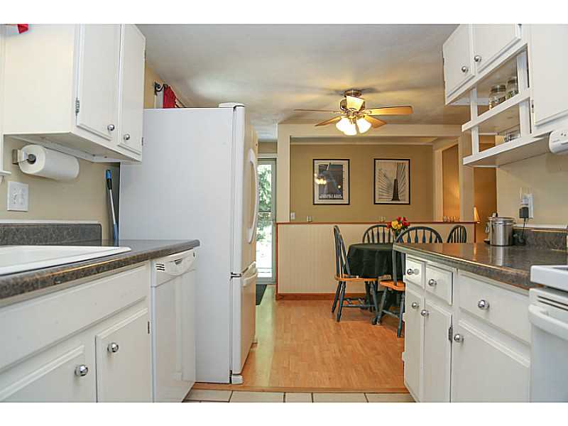 94 Hoxsie Road Richmond, RI 02892 - Photo 10 of 25 Kitchen.