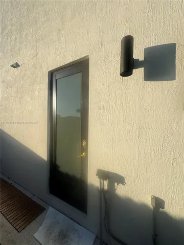 $1,200 | 22712 Southwest 129th Avenue, Unit 1, Miami, FL 33177