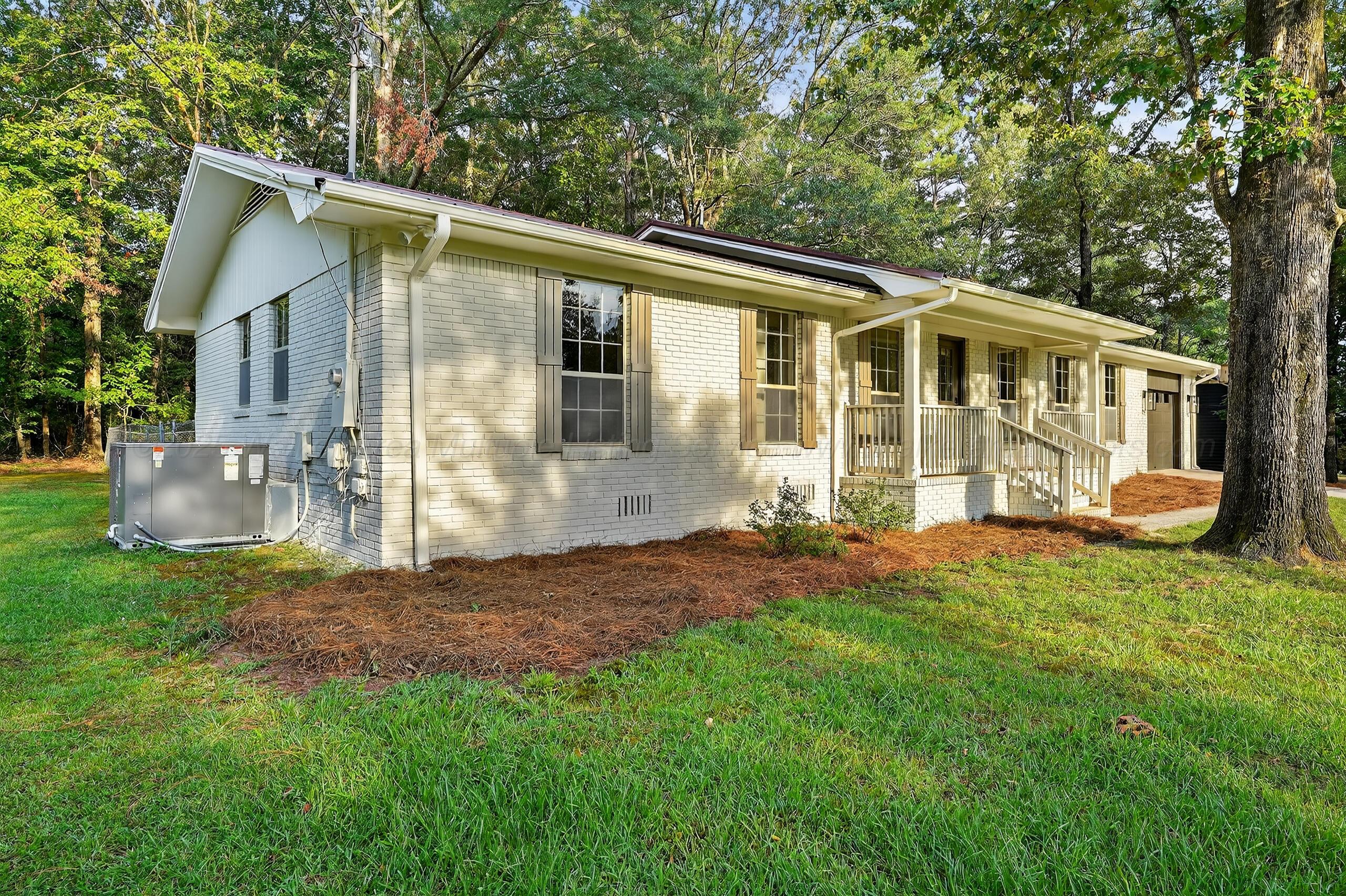 276 South Lowell Road Jasper, AL 35503 - Photo 2 of 20 DSC00126