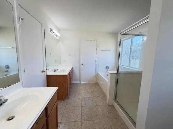 $2,245 | 1913 Overland Drive, Leander, TX 78641