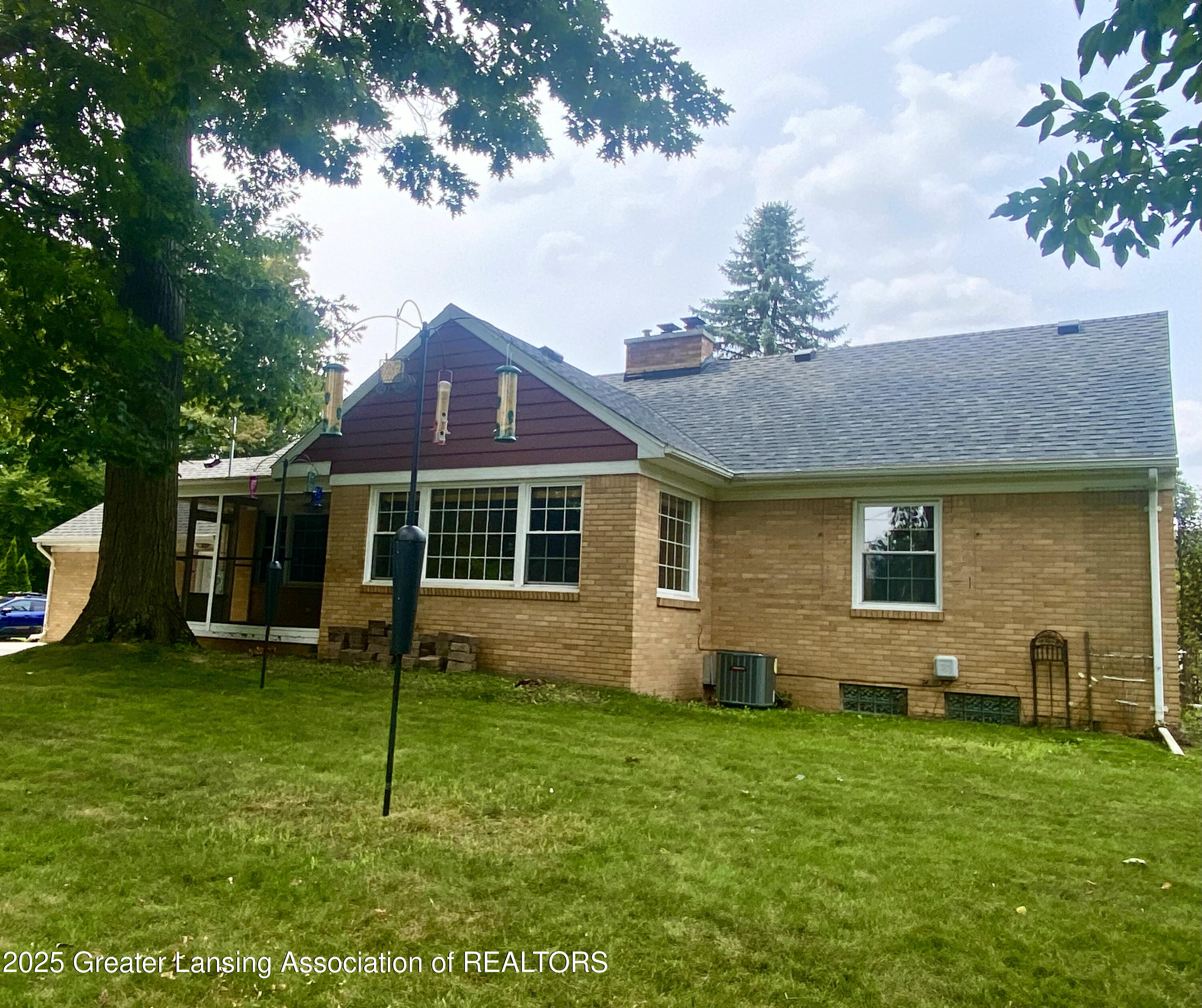 2031 Cumberland Road Lansing, MI 48906 - Photo 36 of 50 Cumberland back