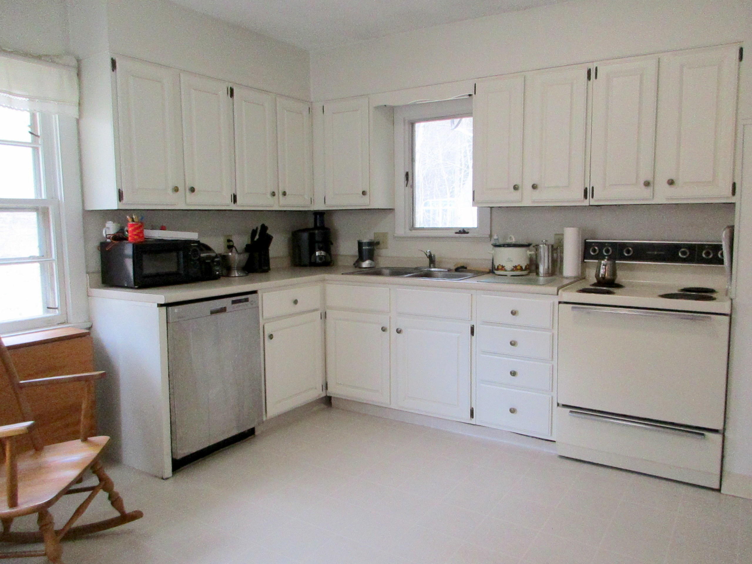 10 Ridge Road Waterville, ME 04901 - Photo 2 of 17 Kitchen
